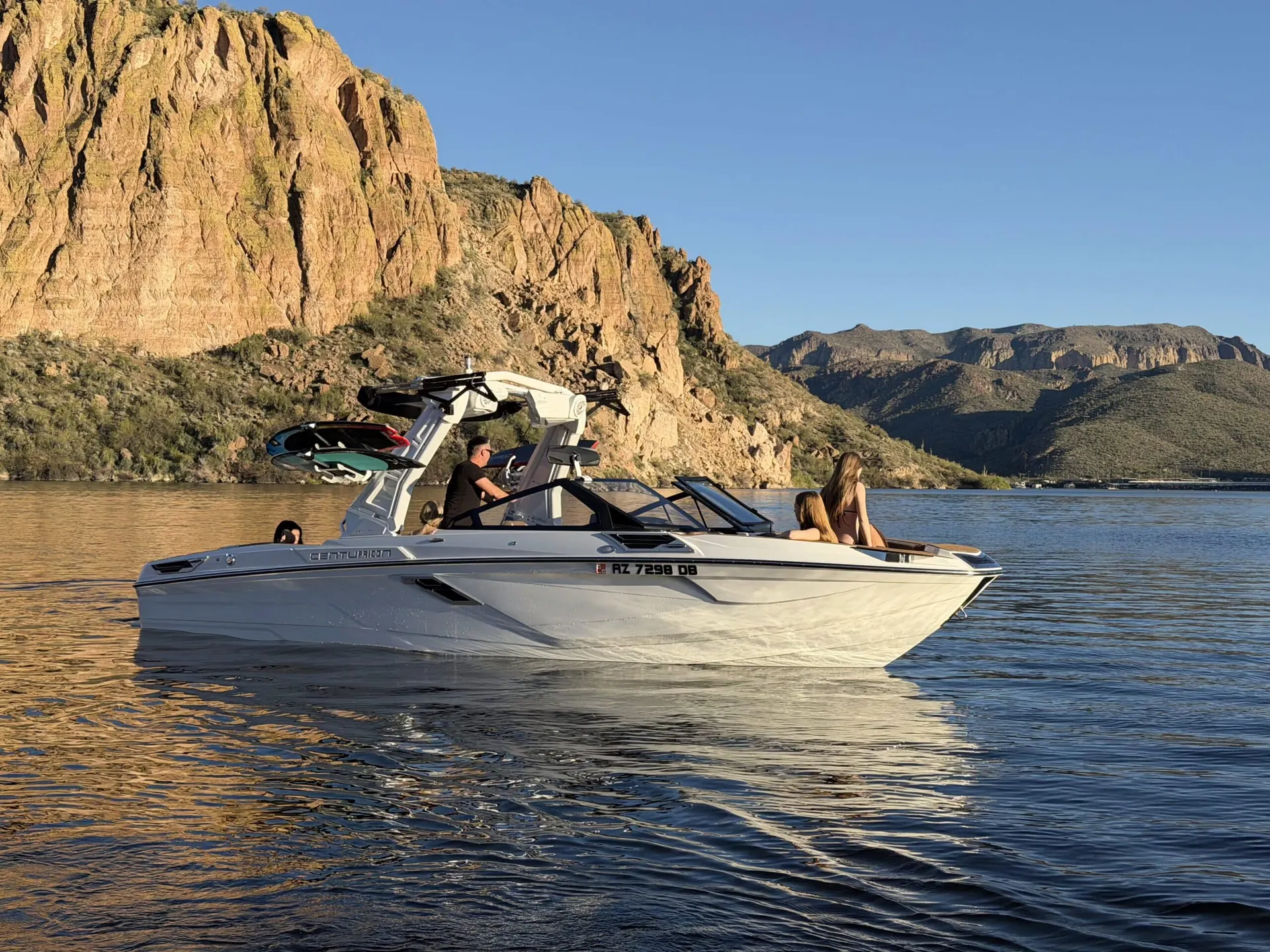 Centurion Ri 245 Wake Surf Boat Throwing A Wave